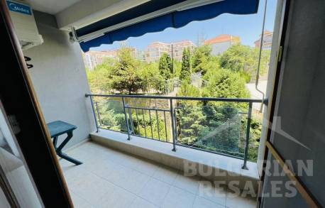 First line and pool view! Apartment in “Sun Wave” - Photo 11