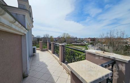 2-Bedroom Apartment in the “Izida Palace” Complex with Luxury Amenities - Photo 10