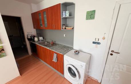 Купить недорого двухкомнатную квартиру, вид на бассейн, комплекс 