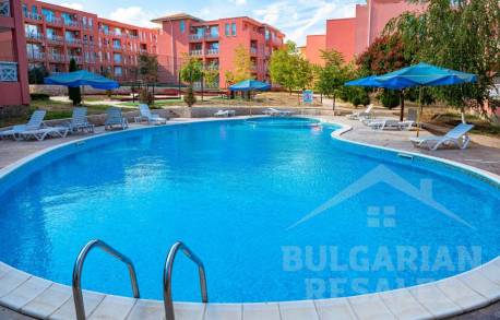 Студия в комплексе с бассейном и большой территорией, Солнечный берег - Фото 12