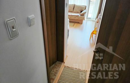 Небольшая студия с мебелью в комплексе 