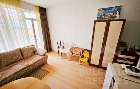 Malé štúdio s nábytkom v komplexe 