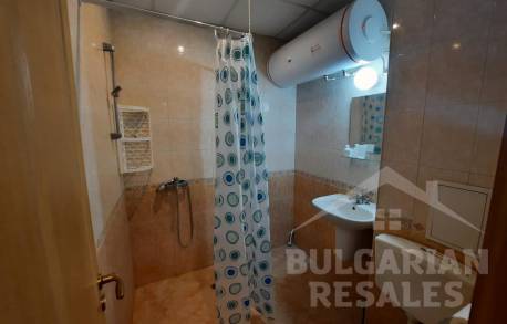 Byt s dobrou opravou v uzavretom komplexe - Фото10