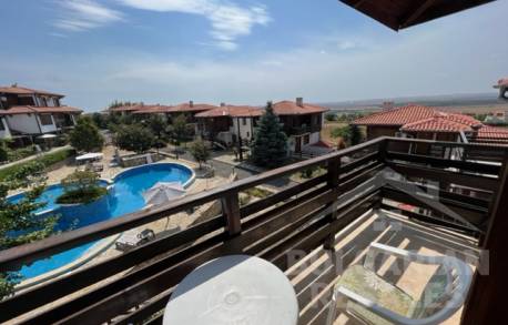 Byt v komplexe s krásnou oblasťou - Фото5