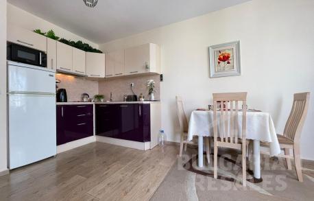 Modern and comfortable apartment with pool view - Photo 3