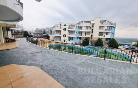 Niedroga kawalerka w kompleksie z basenami i rozległym terenem - Фото10