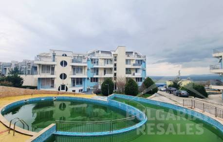 Niedroga kawalerka w kompleksie z basenami i rozległym terenem - Фото13