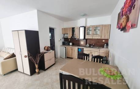 Niedroga kawalerka w kompleksie z basenami i rozległym terenem - Фото7