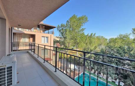 Byt s výhľadom na bazén v blízkosti parku a infraštruktúry - Фото5