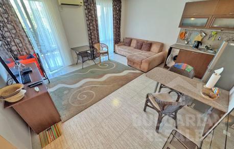 Byt s výhľadom na bazén v blízkosti parku a infraštruktúry - Фото1