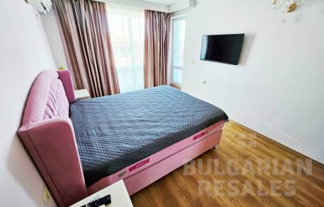 Прекрасен апартамент с огромна тераса - Снимка 11