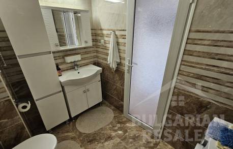 Apartment in a small modern complex - Photo 14