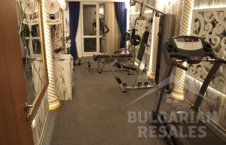 Štýlový byt v modernom komplexe s bazénom  - Фото20