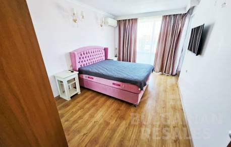 Прекрасен апартамент с огромна тераса - Снимка 10