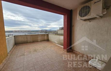 Sea view, 2 bedrooms, first line complex in Aheloy - Photo 11