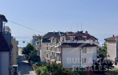 Без такса за поддръжка! Мезонет с панорамна гледка към морето - Снимка 1