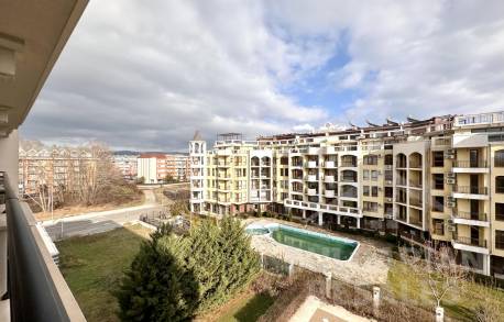 Moderné štúdio s výhľadom na bazén, komplex „U-Dacha“ - Фото14