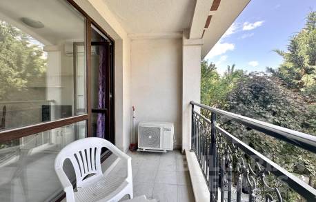 Byt s výhľadom na bazén v modernom komplexe „U-Dacha“ - Фото12