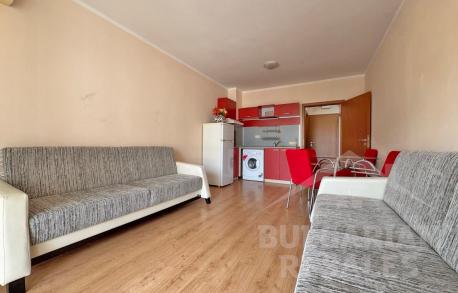 Studio z meblami i widokiem na basen w kompleksie „Chateau Valon” - Фото5