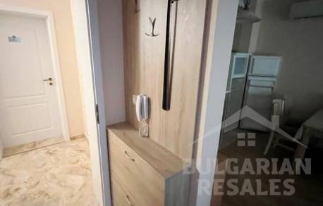 Byt v modernom komplexe s krásnym pozemkom - Фото9