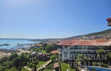 Вид на море, терраса 70 кв.м, 3 спальни, комплекс 