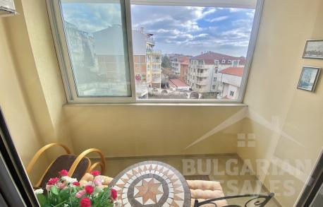 Štúdio v obytnej budove, výhľad na more! - Фото9