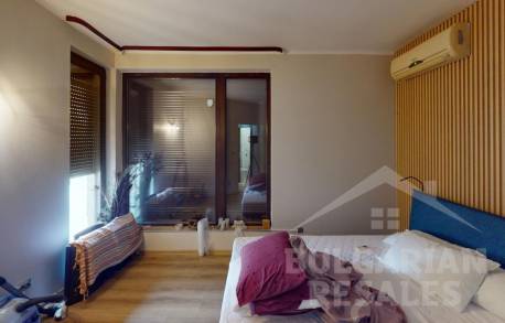 Вила с три спални и частен басейн - Снимка 32