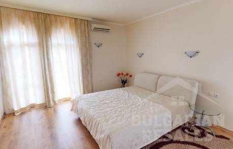 Добре проектирана къща с 4 спални - Снимка 10