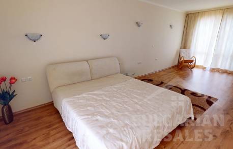 Добре проектирана къща с 4 спални - Снимка 11