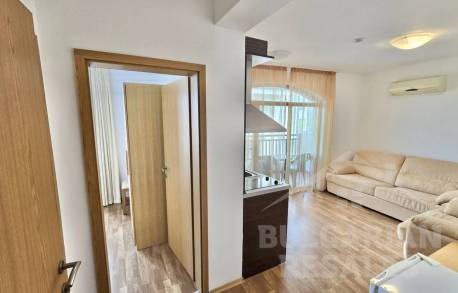 Kúpte si cenovo výhodný byt s výhľadom na bazén v Aheloji - Фото4