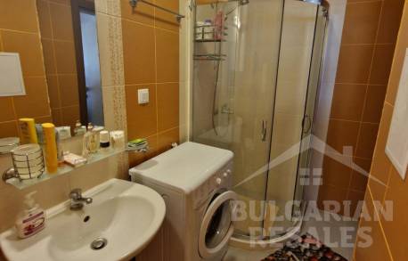 Апартамент с просторна тераса и гледка към морето в Несебър - Снимка 8