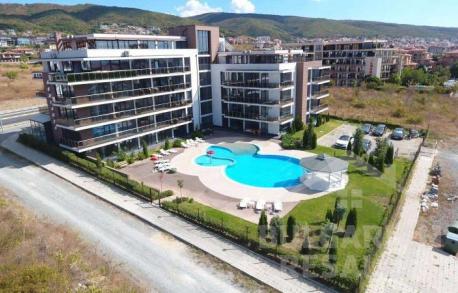 Новообзаведено апартамент в Свети Влас - Снимка 2