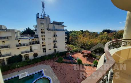 Dizajnový byt pri mori s 2 spálňami s výhľadom na bazén - Фото2