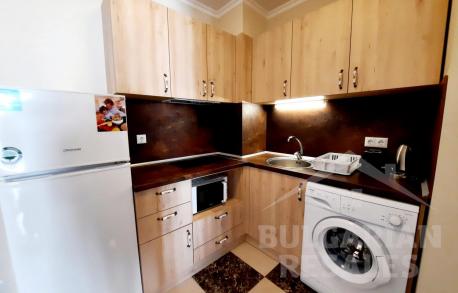 Красив апартамент с 2 спални във Flora Beach Resort Поморие - Снимка 21