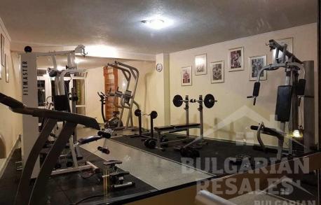 Първа линия! Апартамент за лятна почивка или постоянно живеене - Снимка 13