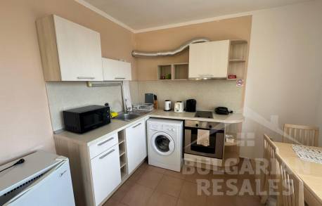 Štúdio s veľkou terasou v komplexe na prvej línii - Фото8