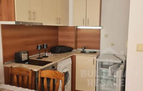 Nehnuteľnosť vo veľkom komplexe 2 kroky od pláže - Фото5