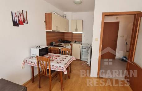 Nehnuteľnosť vo veľkom komplexe 2 kroky od pláže - Фото4