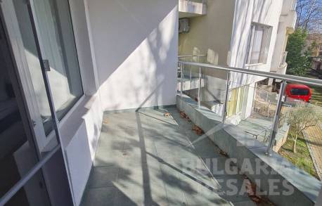 Nehnuteľnosť vo veľkom komplexe 2 kroky od pláže - Фото12