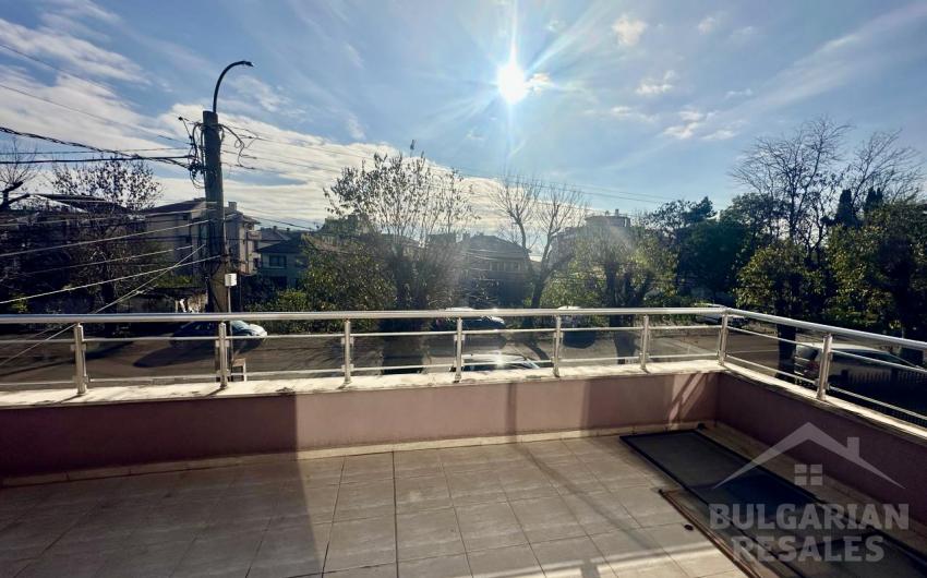 Two-room apartment in a residential building without maintenance fees, Sarafovo - Photo 4