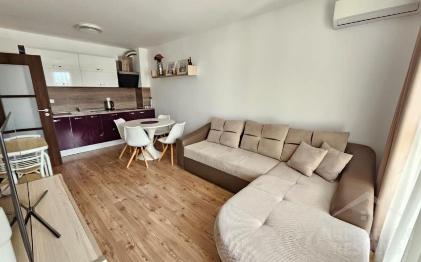 Sea view, one bedroom, modern renovation, Sea Shore complex - Photo 4