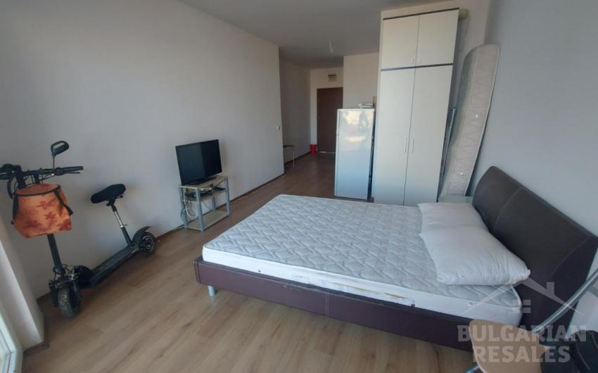 Niedroga kawalerka w kompleksie „Sunny View South”, 53 m², 49 000 € - Фото2