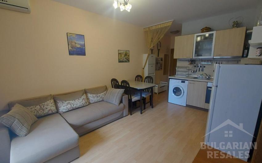 Kup niedrogie mieszkanie z 2 sypialniami, 61 000 € - Фото1