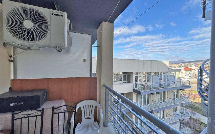 Studio z nowymi meblami i częścią sypialną, Słoneczny Brzeg - Фото8