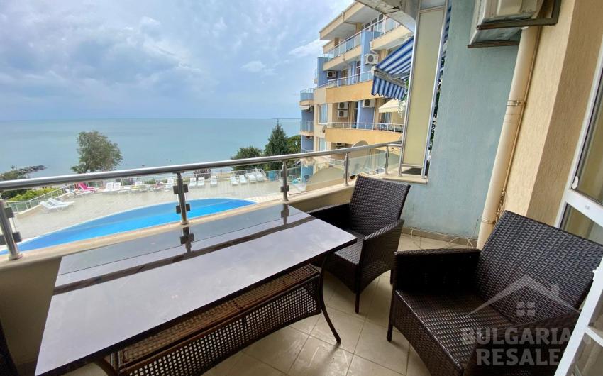 Buy an apartment on the first line in Sveti Vlas - Photo 18