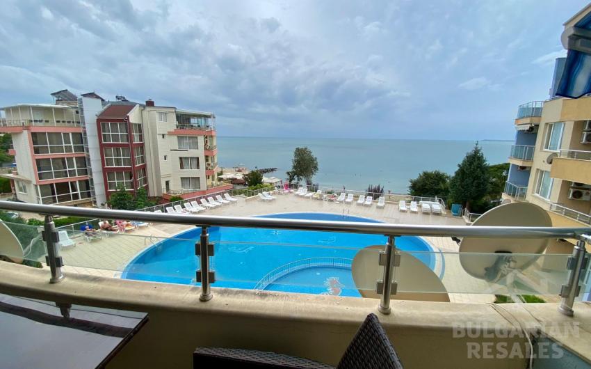 Buy an apartment on the first line in Sveti Vlas - Photo 19