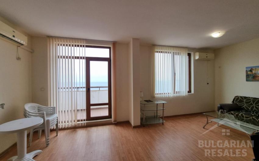 Apartment with frontal sea view on the first line - Photo 5