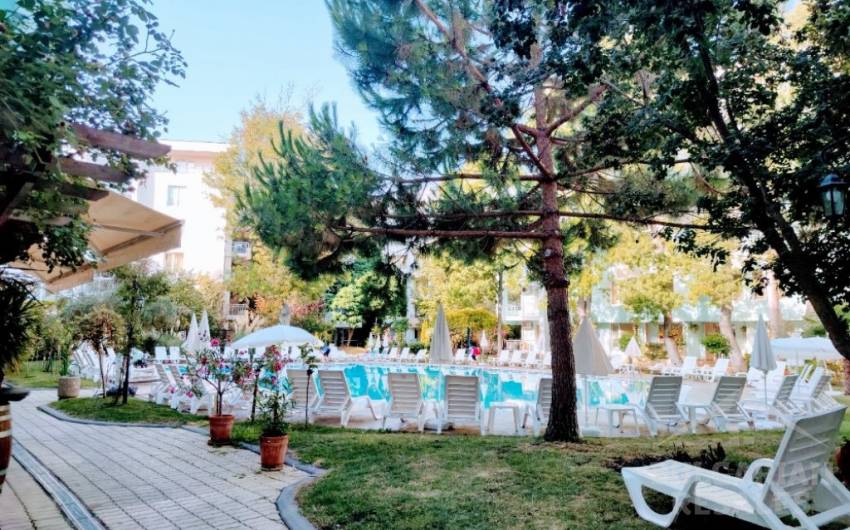 Great apartment overlooking the pool at Yasen ID: 2209 - Photo 2