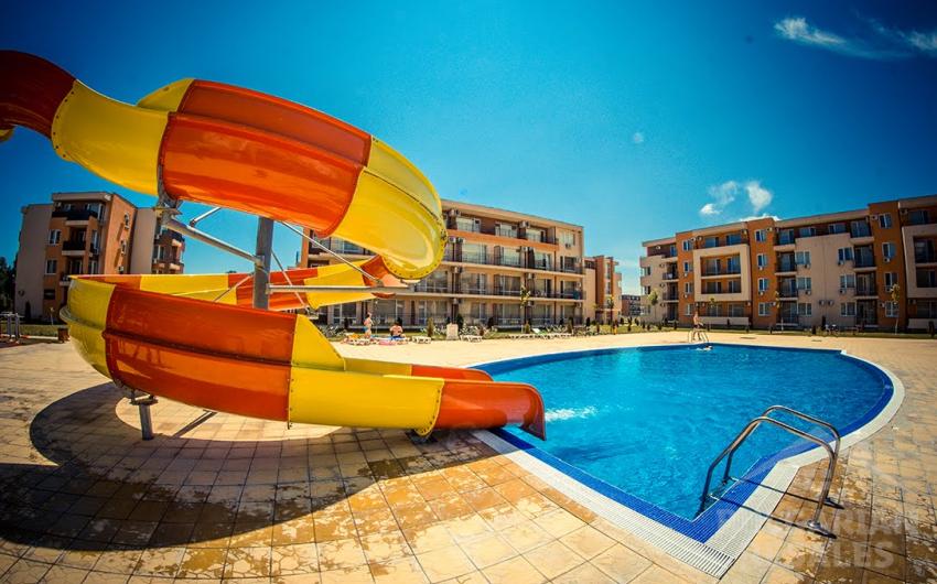 Студио за вашата почивка в комплекс Holiday Fort Club - Снимка 12