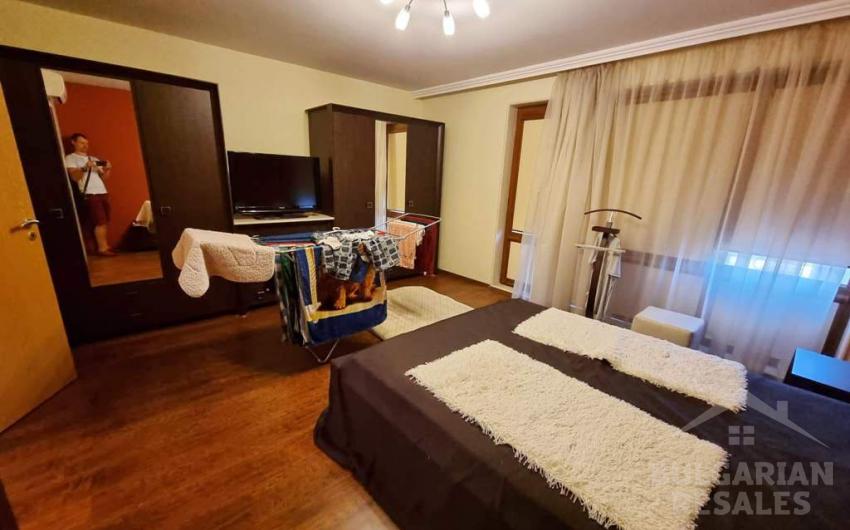 Dobre zariadený apartmán 200 metrov od pláže - Фото7